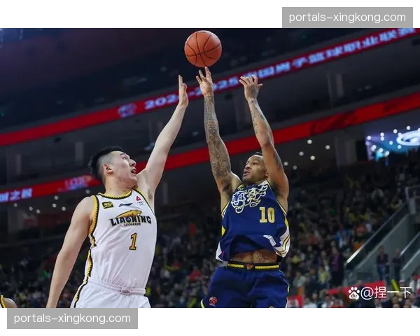 辽宁本钢篮板保护能力突出 场均篮板数位列联盟第三