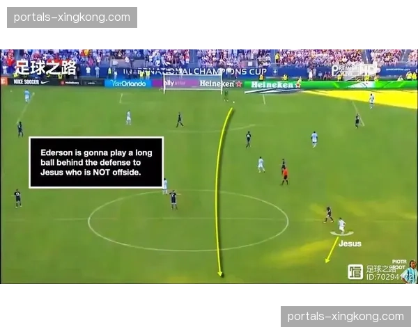 利雅得新月高位压迫战术 从前场开始阻断对手进攻发起